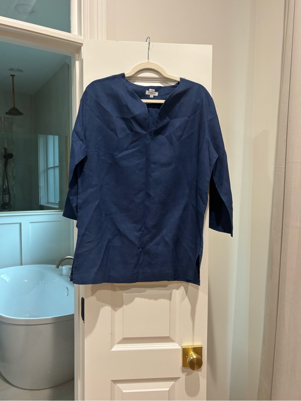 Navy V-Neck 3/4 Sleeve Blouse